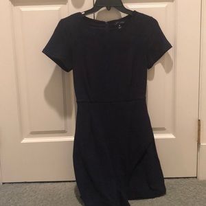 Navy short-sleeved dress